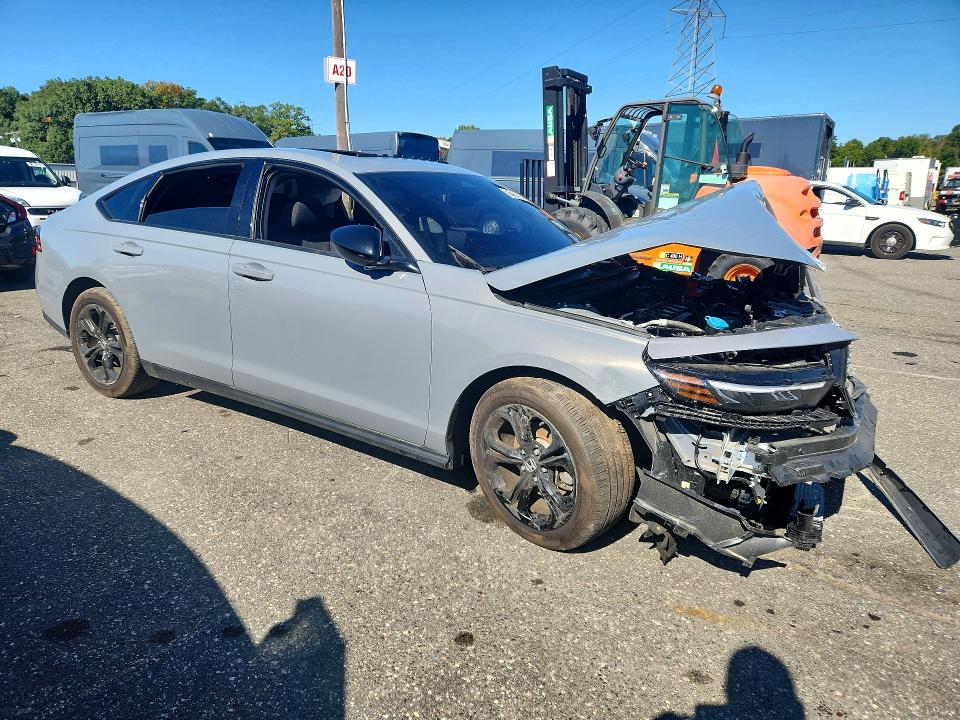 2025 Honda Accord მანქანა იყიდება აუქციონზე, vin: 1HGCY1F44SA062750, აუქციონის ნომერი: 71512436