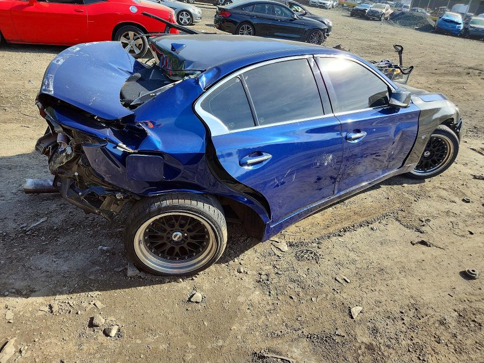 70707226 :رقم المزاد ، JN1BV7AP2FM357781 vin ، 2015 Infiniti Q50 مزاد بيع