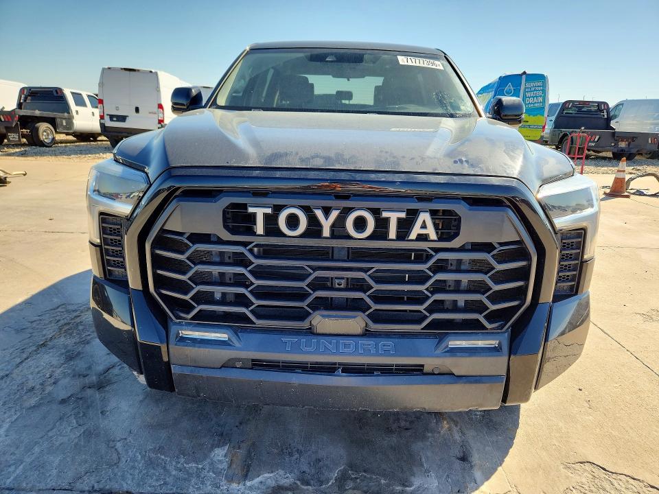 71777396 :رقم المزاد ، 5TFLA5DBXNX032343 vin ، 2022 Toyota Tundra مزاد بيع