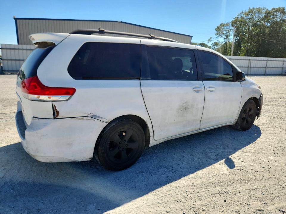 2012 Toyota Sienna მანქანა იყიდება აუქციონზე, vin: 5TDKK3DC0CS207952, აუქციონის ნომერი: 71691206