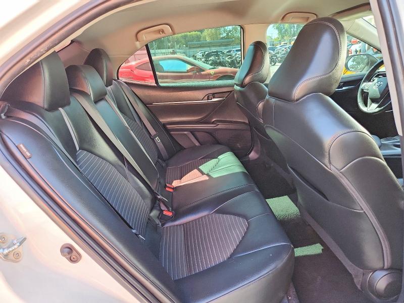 71373336 :رقم المزاد ، 4T1G11AK5NU022198 vin ، 2022 Toyota Camry مزاد بيع