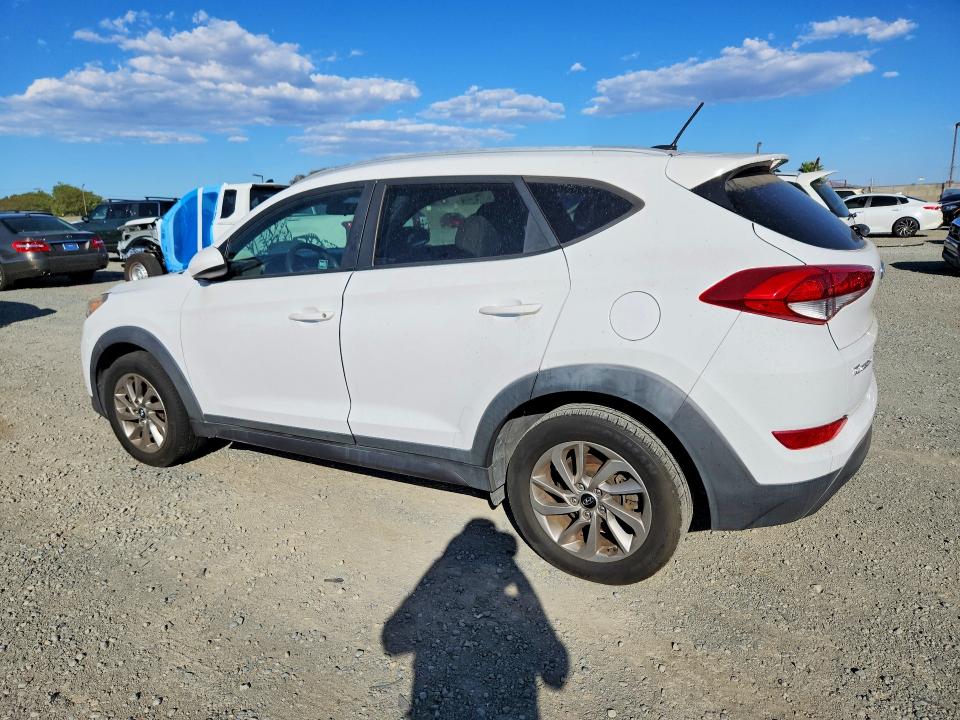 2016 Hyundai Tucson მანქანა იყიდება აუქციონზე, vin: KM8J33A43GU114751, აუქციონის ნომერი: 69799176
