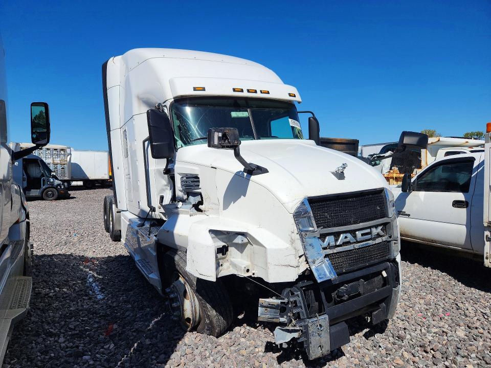 69866626 :رقم المزاد ، 1M1AN4GYXLM012601 vin ، 2020 Mack Anthem مزاد بيع