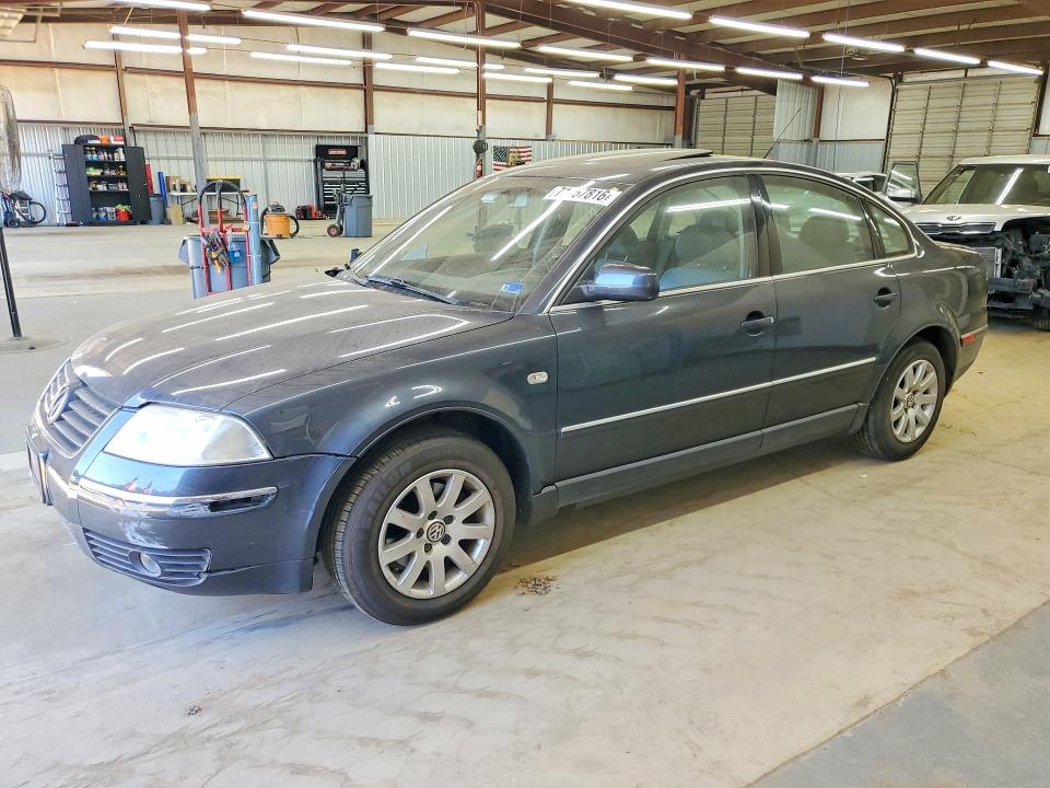 71157816 :رقم المزاد ، WVWPD63B01P280594 vin ، 2001 Volkswagen Passat مزاد بيع