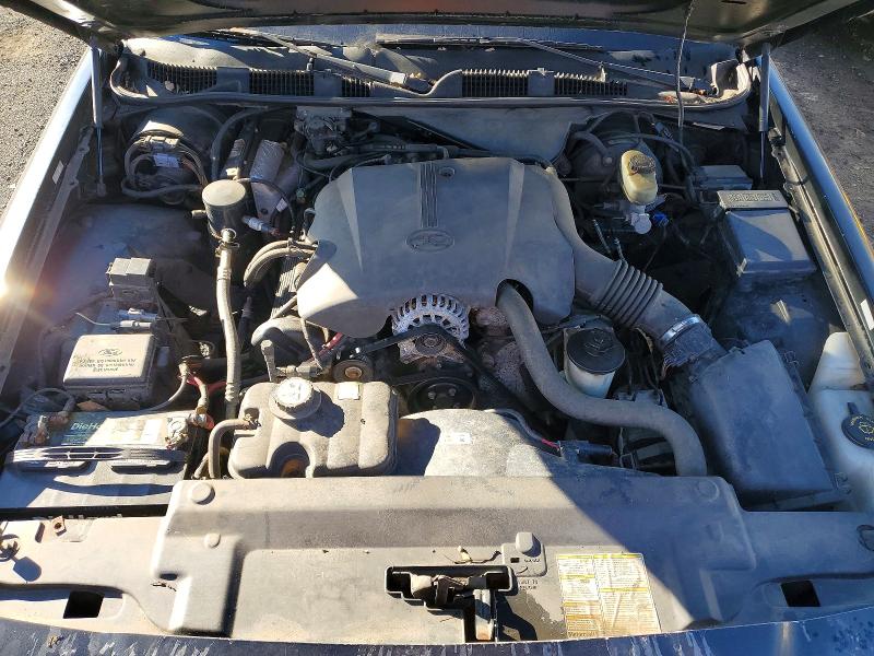 Продаж на аукціоні авто 2002 Ford Crown Victoria, vin: 2FAFP71W92X158851, номер лоту: 73825216