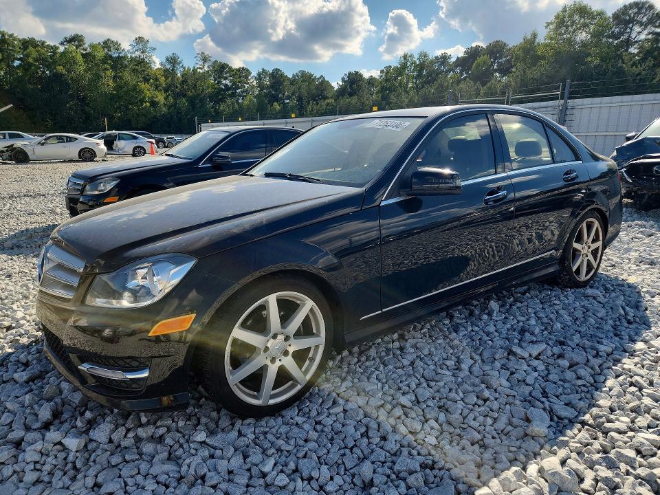 71263196 :رقم المزاد ، WDDGF4HB1DA766674 vin ، 2013 Mercedes-benz C مزاد بيع