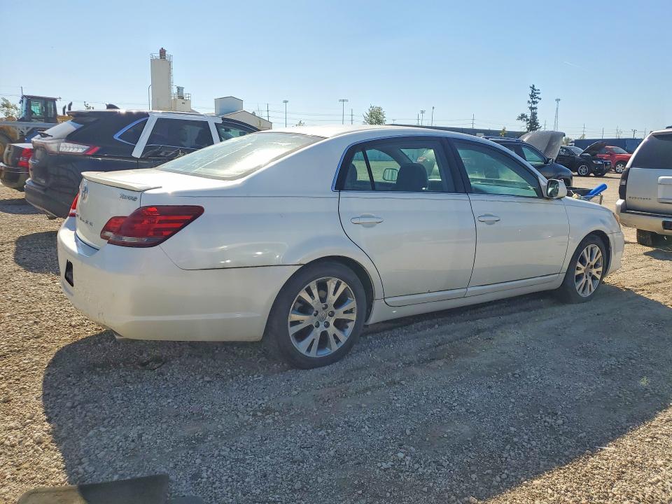 2008 Toyota Avalon მანქანა იყიდება აუქციონზე, vin: 4T1BK36B38U313184, აუქციონის ნომერი: 71672676