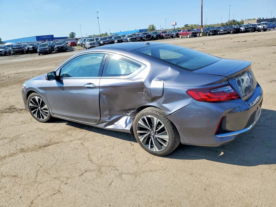 71929546 :رقم المزاد ، 1HGCT1B8XHA005999 vin ، 2017 Honda Accord مزاد بيع