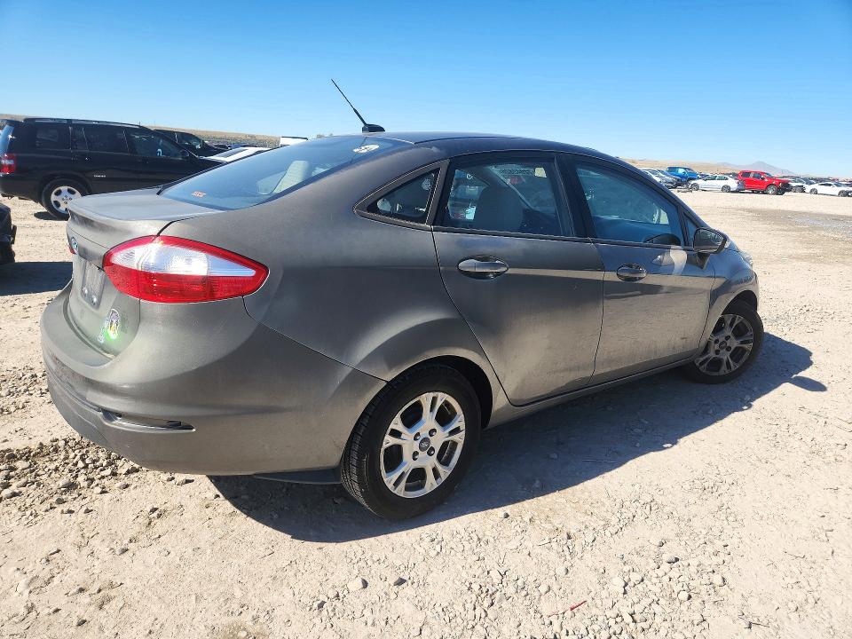 72942826 :رقم المزاد ، 3FADP4BJ1EM131247 vin ، 2014 Ford Fiesta مزاد بيع
