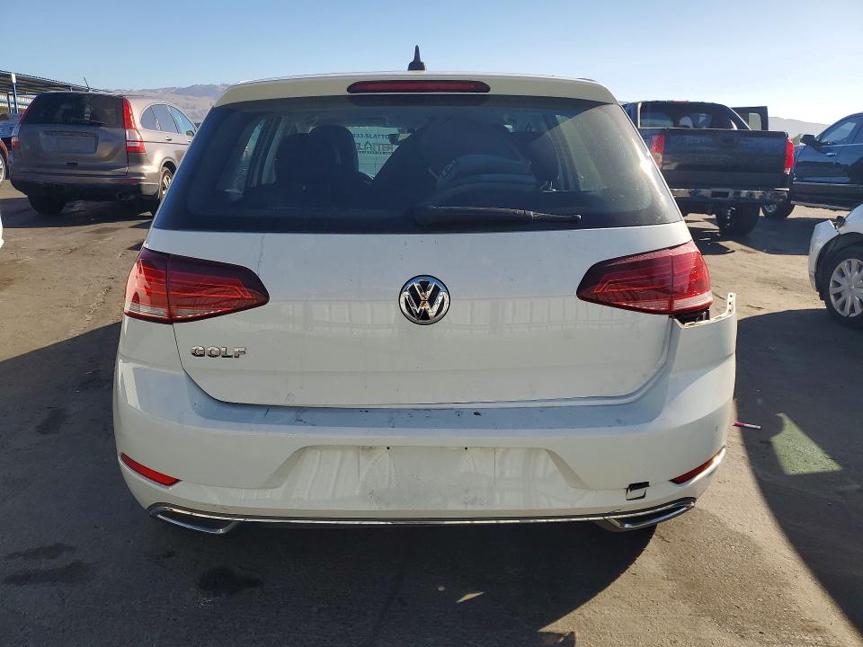 71186086 :رقم المزاد ، 3VWG57AUXLM014335 vin ، 2020 Volkswagen Golf مزاد بيع