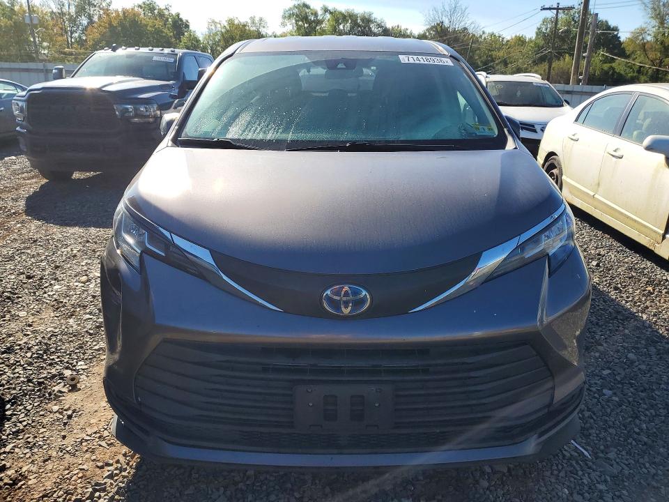 Продажа на аукционе авто 2021 Toyota Sienna, vin: 5TDKRKEC1MS014991, номер лота: 71418936