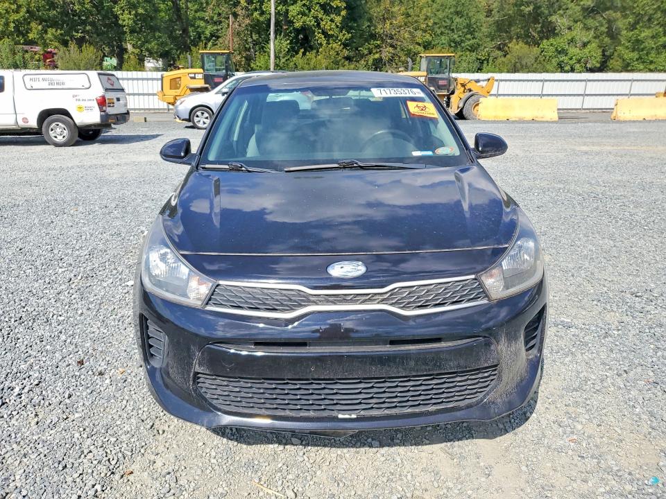 71735376 :رقم المزاد ، 3KPA24AB7JE144126 vin ، 2018 Kia Rio مزاد بيع