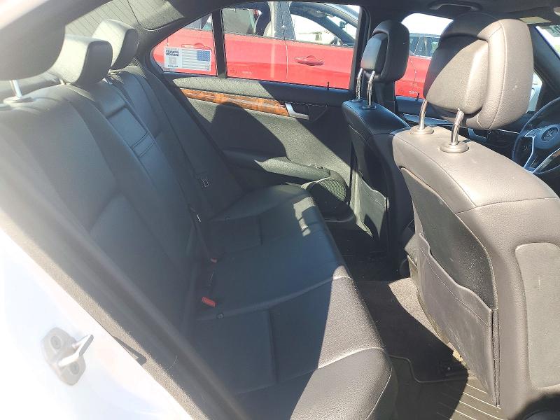 Продажа на аукционе авто 2014 Mercedes-benz C, vin: WDDGF4HB0EA932488, номер лота: 71959286