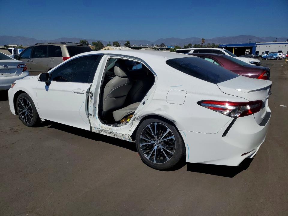 Продаж на аукціоні авто 2018 Toyota Camry, vin: 4T1B11HK3JU636872, номер лоту: 70668516
