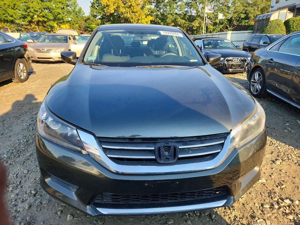 2015 Honda Accord მანქანა იყიდება აუქციონზე, vin: 1HGCR2F30FA095115, აუქციონის ნომერი: 70999956