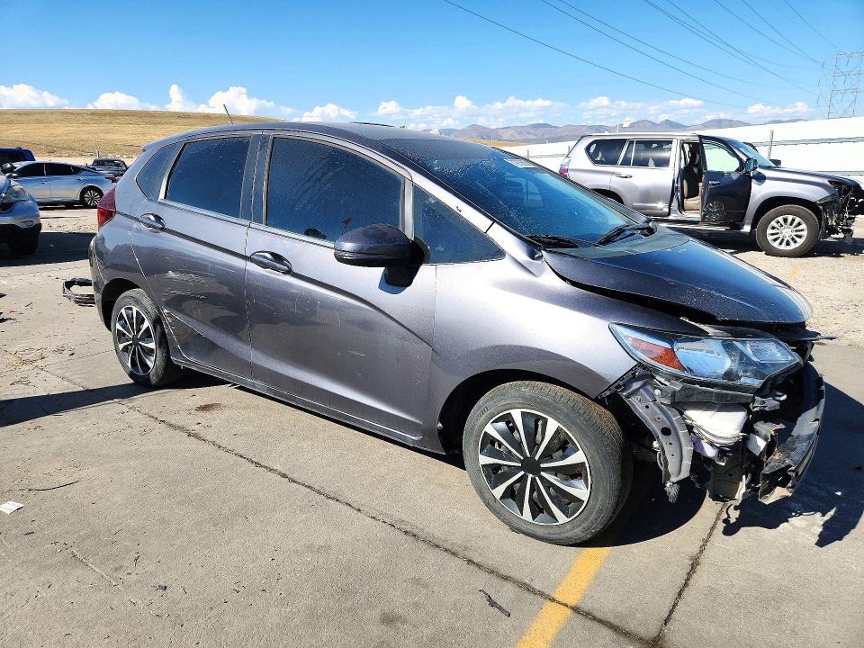 71976556 :رقم المزاد ، 3HGGK5H47KM733581 vin ، 2019 Honda Fit مزاد بيع
