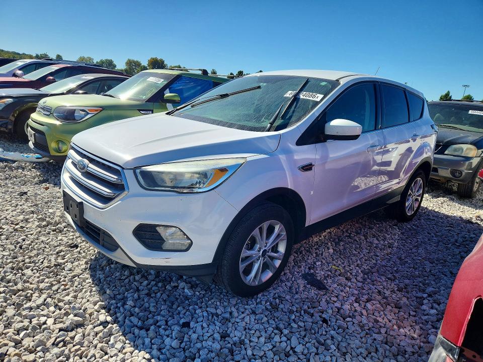 Auction sale of the 2017 Ford Escape, vin: 1FMCU0GDXHUA15857, lot number: 69324086