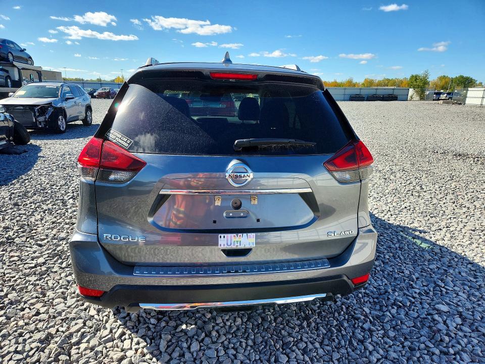 2018 Nissan Rogue მანქანა იყიდება აუქციონზე, vin: 5N1AT2MV5JC768985, აუქციონის ნომერი: 71752636