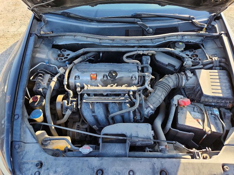 71950976 :رقم المزاد ، 1HGCP2F88BA152446 vin ، 2011 Honda Accord مزاد بيع
