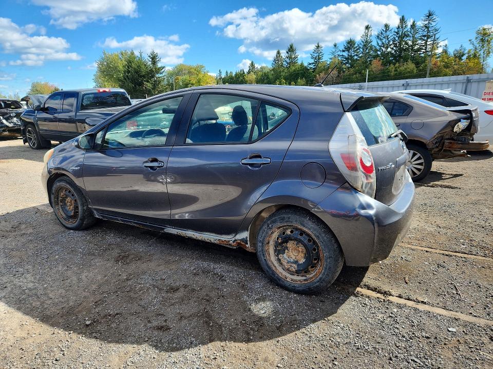 Продажа на аукционе авто 2013 Toyota Prius C, vin: JTDKDTB31D1040819, номер лота: 71233726