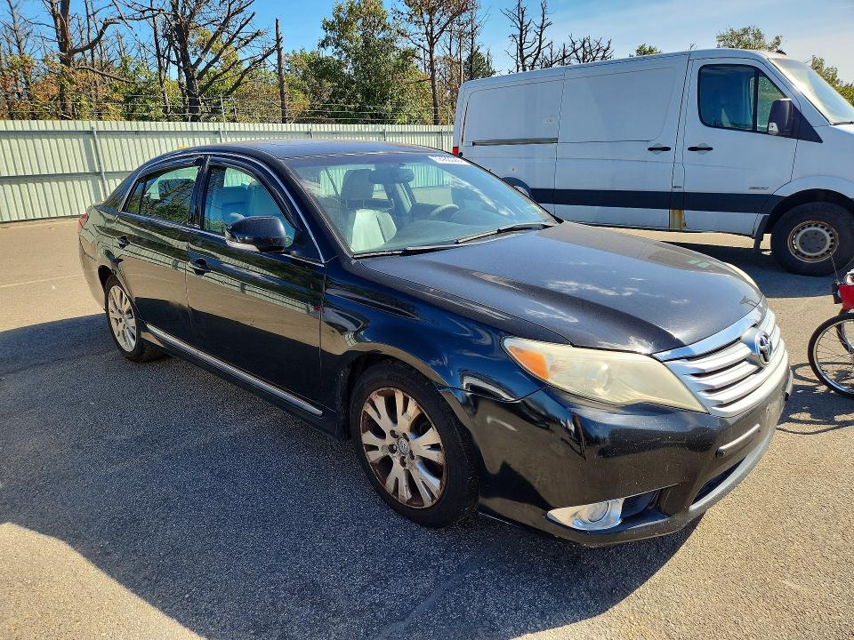 72488026 :رقم المزاد ، 4T1BK3DB5CU451076 vin ، 2012 Toyota Avalon مزاد بيع