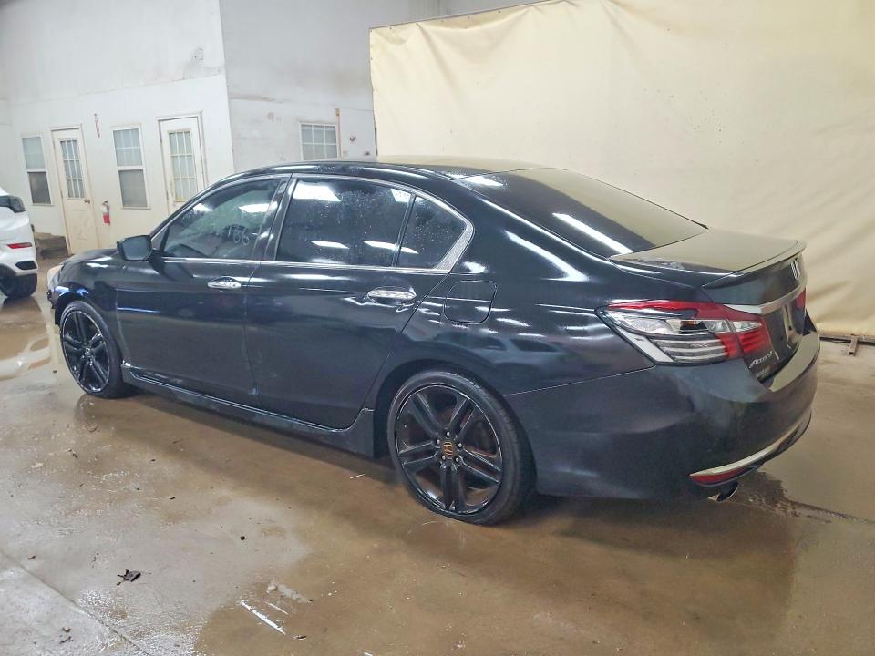 70334166 :رقم المزاد ، 1HGCR2F59GA171398 vin ، 2016 Honda Accord مزاد بيع