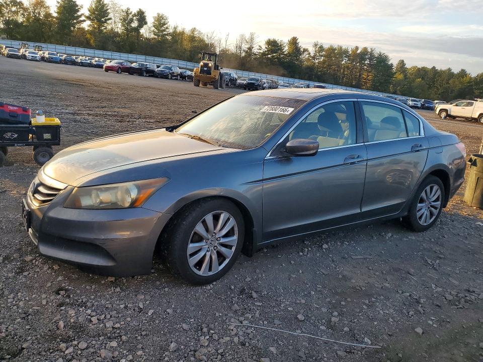 72880166 :رقم المزاد ، 1HGCP2E77BA012106 vin ، 2011 Honda Accord مزاد بيع