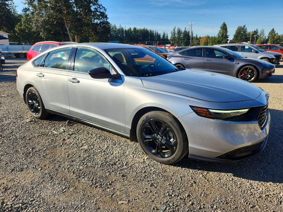 Продажа на аукционе авто 2025 Honda Accord, vin: 1HGCY1F44SA039470, номер лота: 71382466