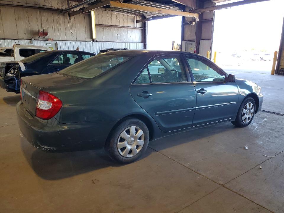 71893376 :رقم المزاد ، 4T1BE32K42U598501 vin ، 2002 Toyota Camry مزاد بيع