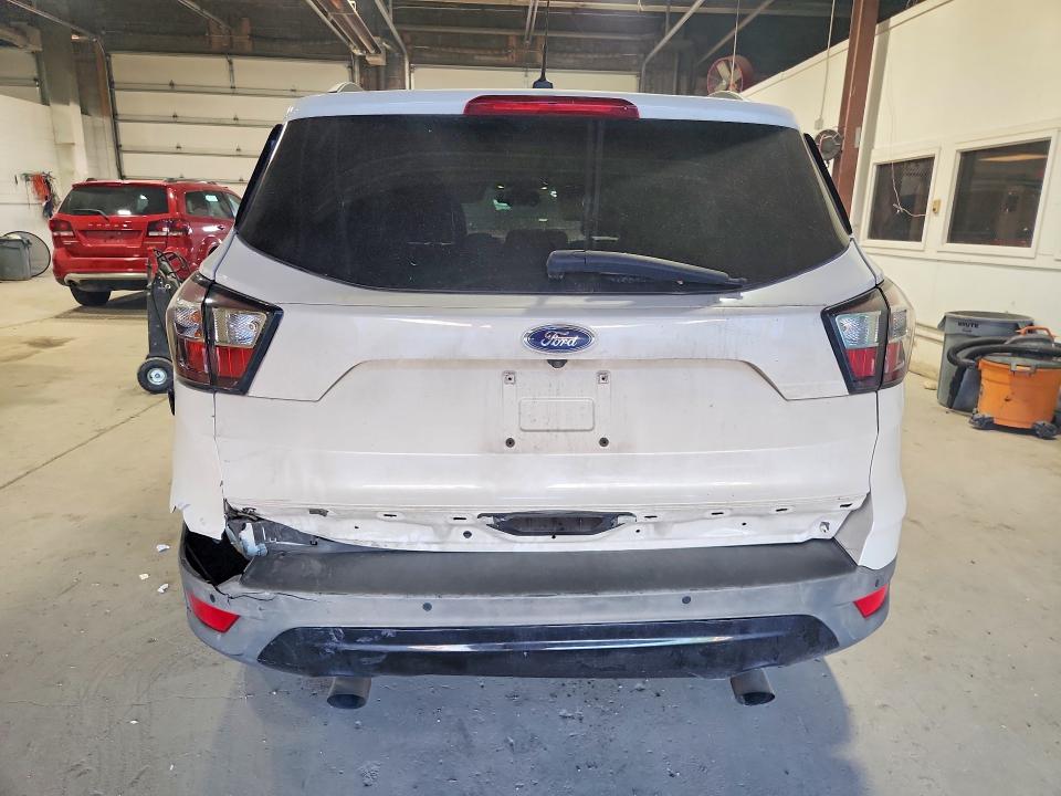 2017 Ford Escape მანქანა იყიდება აუქციონზე, vin: 1FMCU0G94HUE74488, აუქციონის ნომერი: 71966496