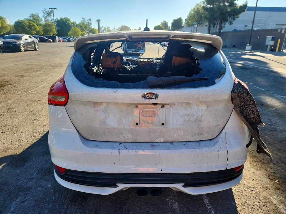 Aukcja sprzedaży 2015 Ford Focus, vin: 1FADP3L99FL358106, numer aukcji: 71215396