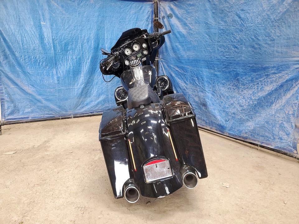 72703356 :رقم المزاد ، 5HD1KB4128Y673227 vin ، 2008 Harley-davidson Flhx مزاد بيع
