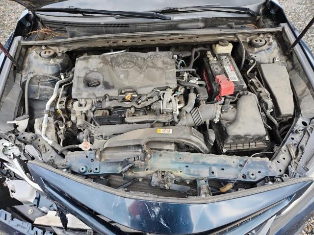 71075096 :رقم المزاد ، 4T1B11HK6JU592446 vin ، 2018 Toyota Camry مزاد بيع
