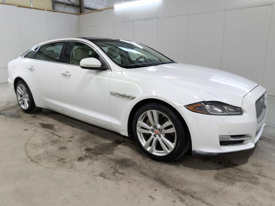 Продаж на аукціоні авто 2016 Jaguar Xjl, vin: SAJWA2G75G8V99089, номер лоту: 73354676
