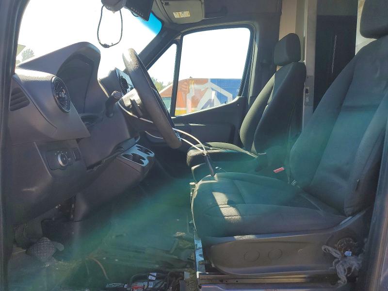 72097206 :رقم المزاد ، WD4PF1CD7KP151936 vin ، 2019 Mercedes-benz Sprinter مزاد بيع