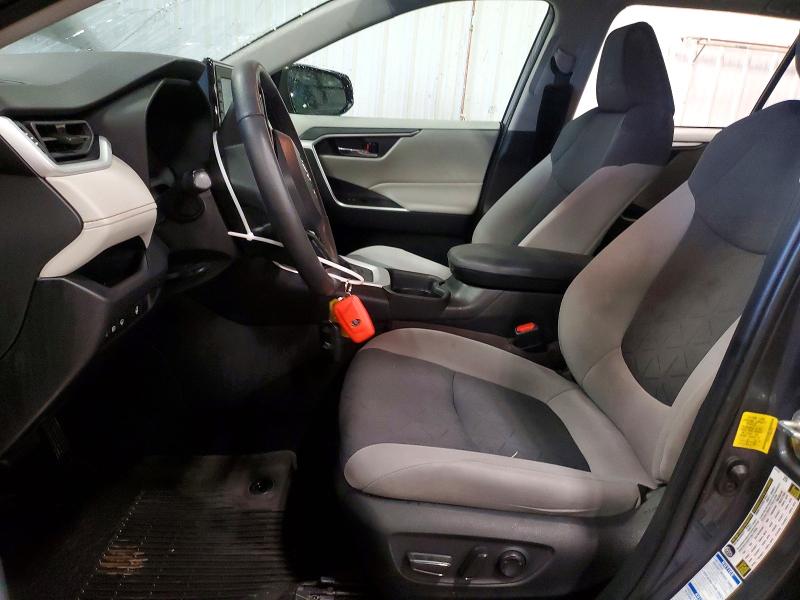 69698656 :رقم المزاد ، 2T3P1RFV3MW221077 vin ، 2021 Toyota Rav4 مزاد بيع