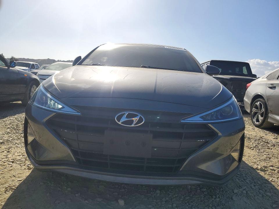 72363546 :رقم المزاد ، 5NPD84LF5LH533180 vin ، 2020 Hyundai Elantra مزاد بيع