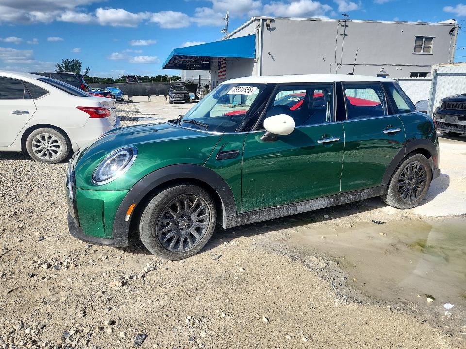 Продаж на аукціоні авто 2022 Mini Cooper, vin: WMW33DK09N2P77259, номер лоту: 73891356