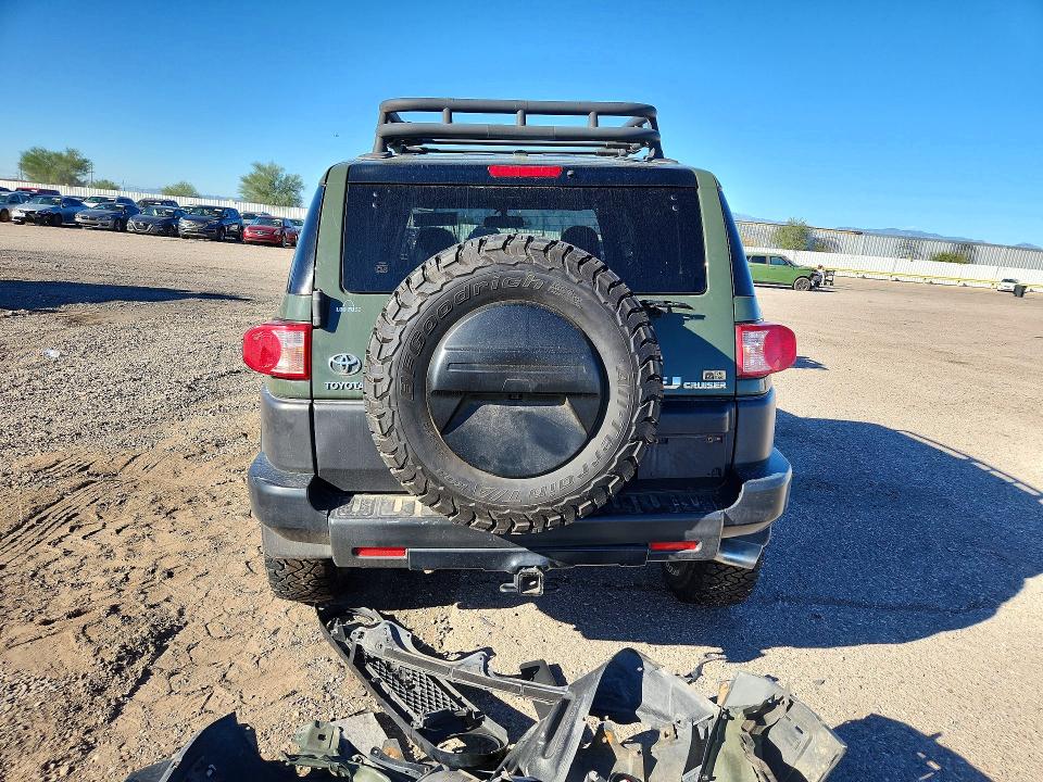 2011 Toyota Fj Cruiser მანქანა იყიდება აუქციონზე, vin: JTEBU4BF3BK115331, აუქციონის ნომერი: 72955926