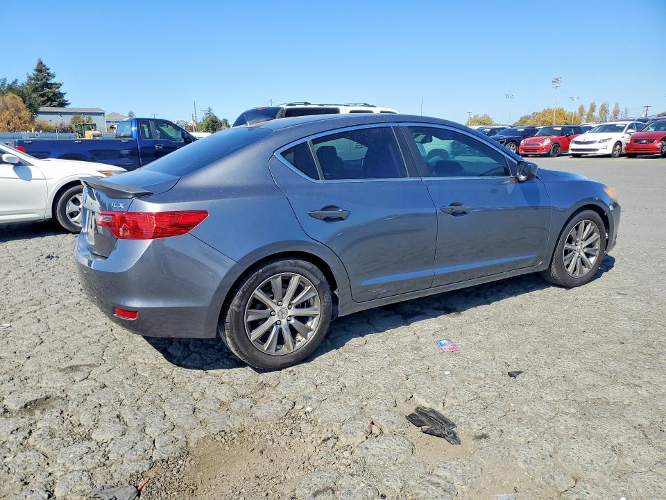 Продажа на аукционе авто 2013 Acura Ilx, vin: 19VDE1F78DE003375, номер лота: 71499906