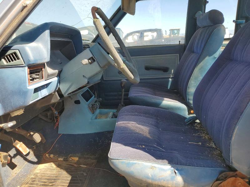 70946796 :رقم المزاد ، JN6ND06S4FW020158 vin ، 1985 Nissan Pickup مزاد بيع