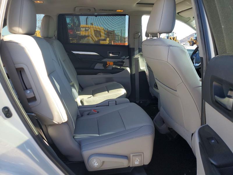Продаж на аукціоні авто 2019 Toyota Highlander, vin: 5TDKZRFHXKS341745, номер лоту: 71635046