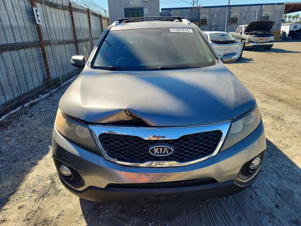 2012 Kia Sorento მანქანა იყიდება აუქციონზე, vin: 5XYKU3A67CG208960, აუქციონის ნომერი: 71687816