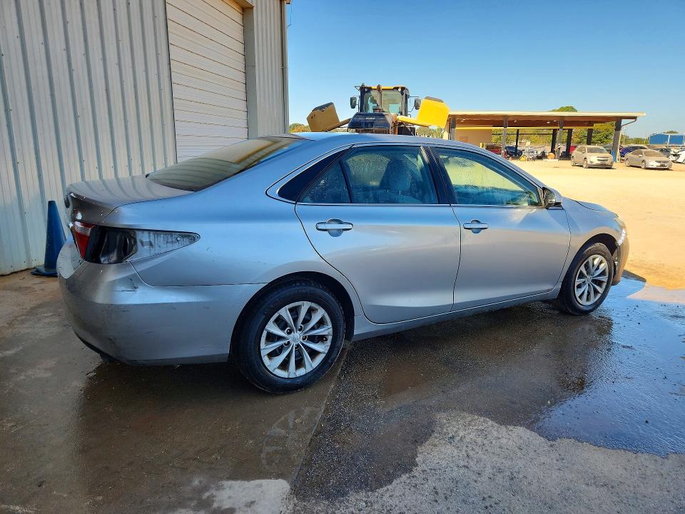 71505066 :رقم المزاد ، 4T1BF1FKXGU139475 vin ، 2016 Toyota Camry مزاد بيع