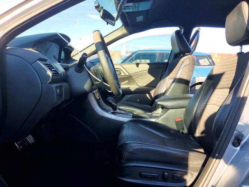 71564836 :رقم المزاد ، 1HGCR2F52HA032814 vin ، 2017 Honda Accord مزاد بيع