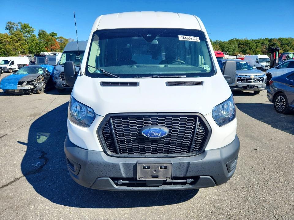Продажа на аукционе авто 2022 Ford Transit, vin: 1FTBR2C8XNKA75151, номер лота: 71353296