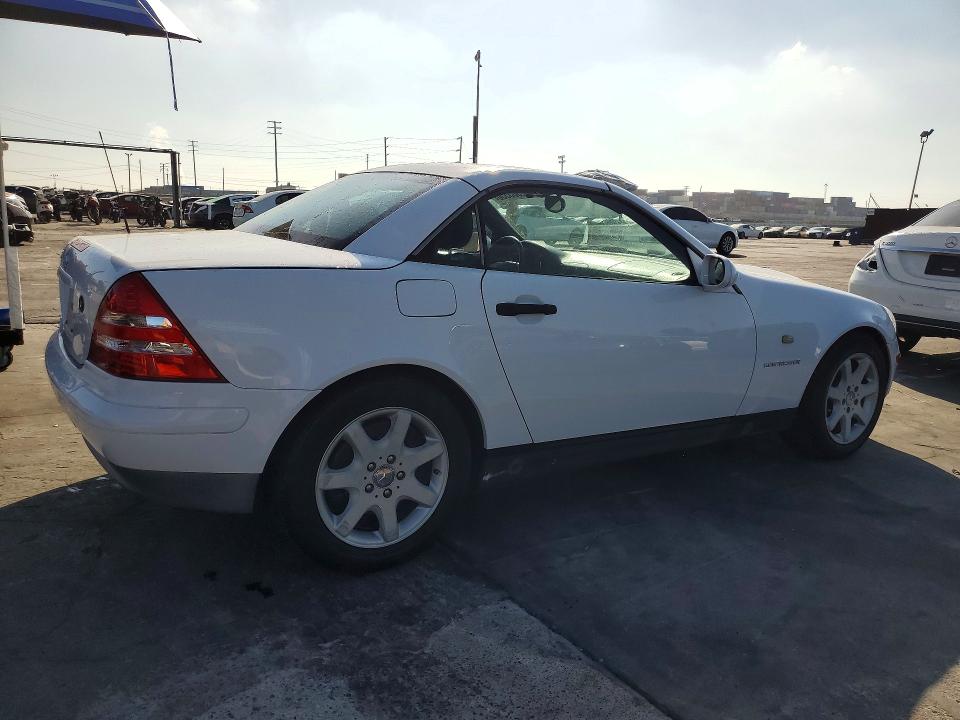 Продажа на аукционе авто 1999 Mercedes-benz Slk, vin: WDBKK47F1XF095145, номер лота: 72365556