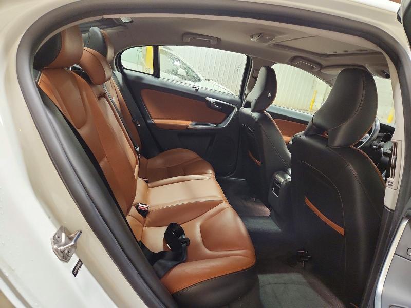Aukcja sprzedaży 2018 Volvo S60, vin: LYV402TK3JB185806, numer aukcji: 71567076