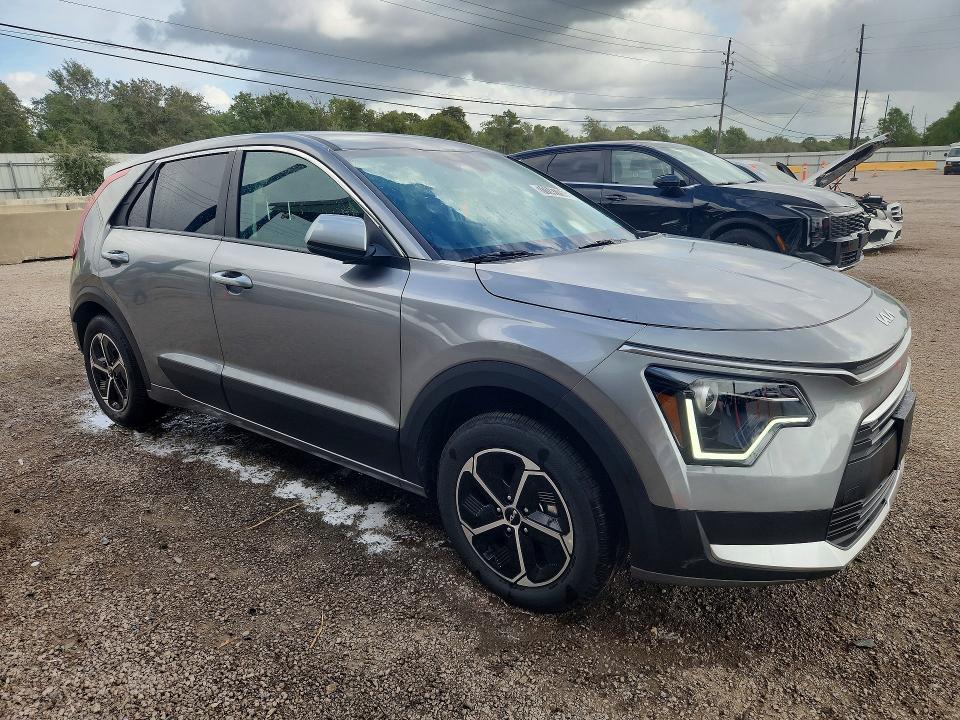71147756 :رقم المزاد ، KNDCP3LE2T5361786 vin ، 2026 Kia Niro مزاد بيع