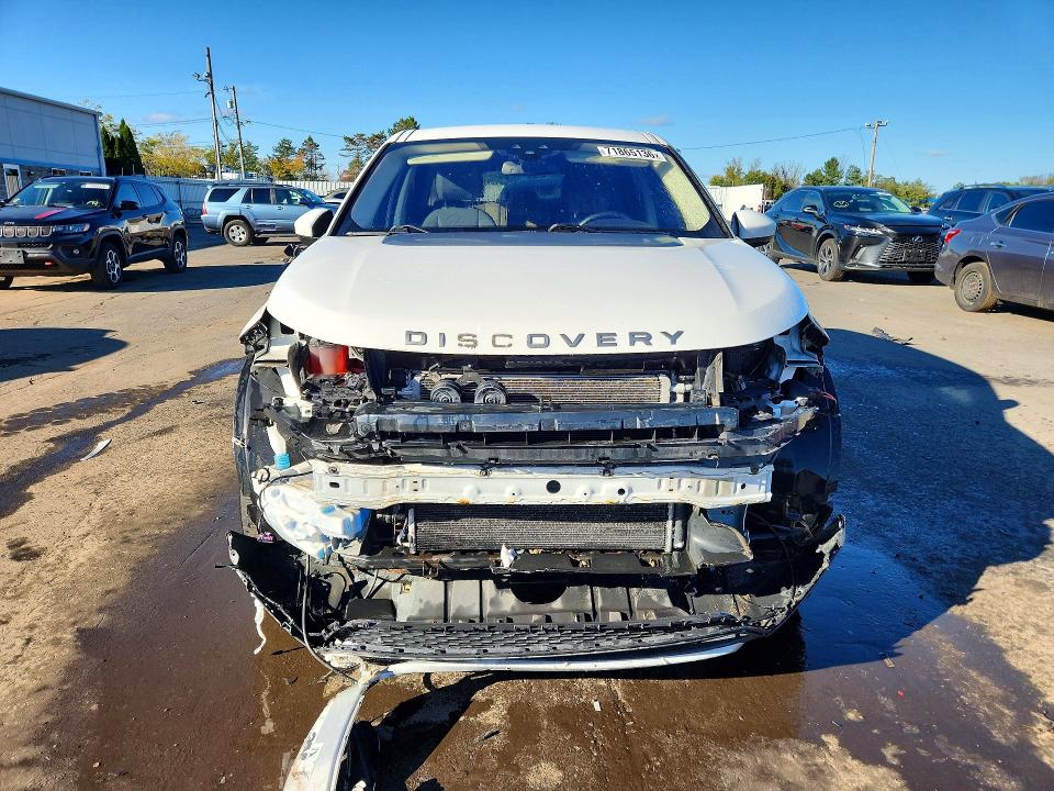 2018 Land Rover Discovery Sport მანქანა იყიდება აუქციონზე, vin: SALCR2RX2JH760831, აუქციონის ნომერი: 71865136